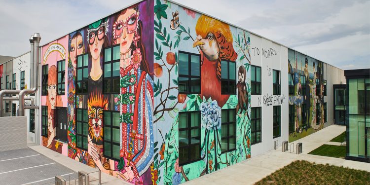 Gucci lancia il primo hub per il lusso circolare in Italia