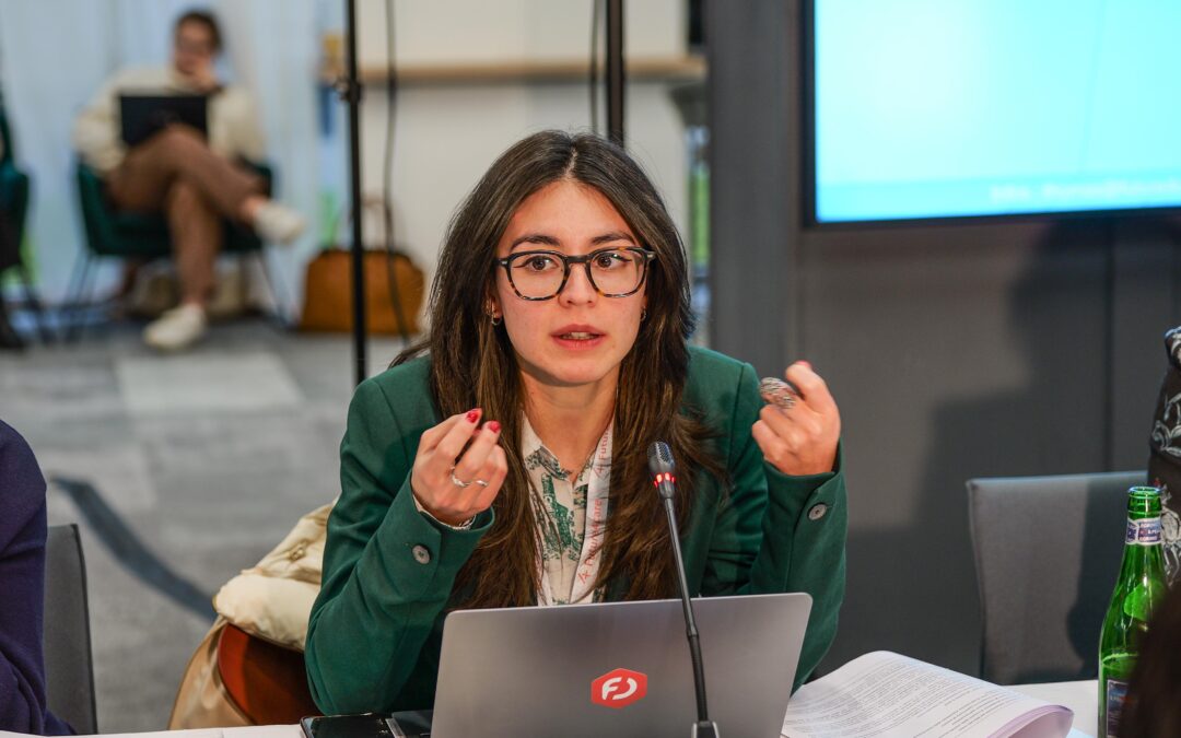 Enilive: Avviato a Gela il primo impianto di SAF, il futuro del carburante sostenibile per l’aviazione